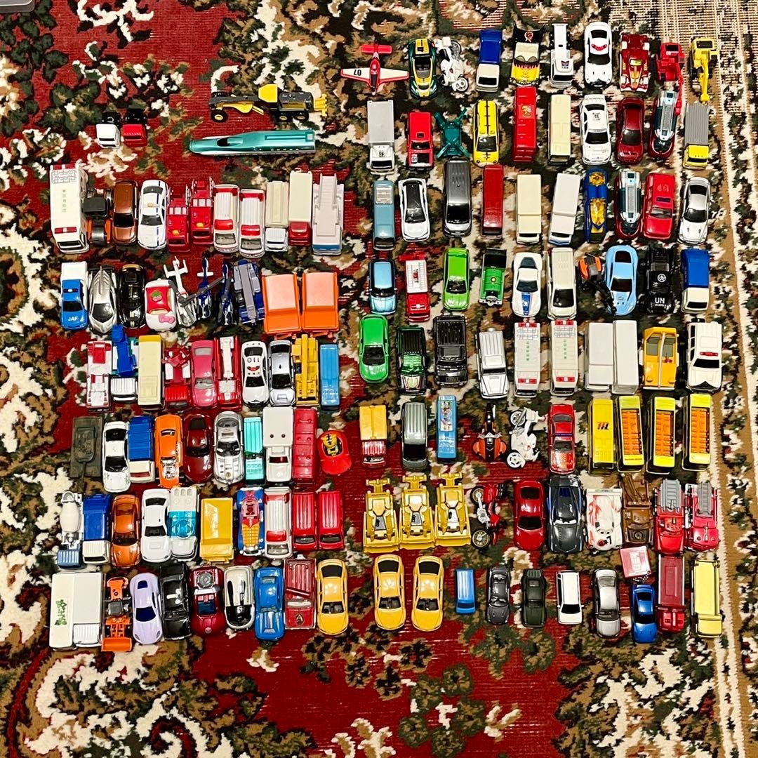 ジャンク品　ミニカー　約140台＋18台　まとめ売り
