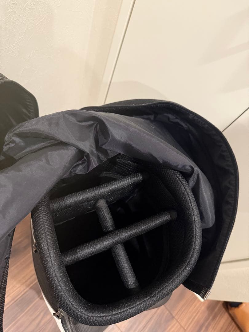 美品　 PUMA ゴルフバッグ ホワイト/ブラック