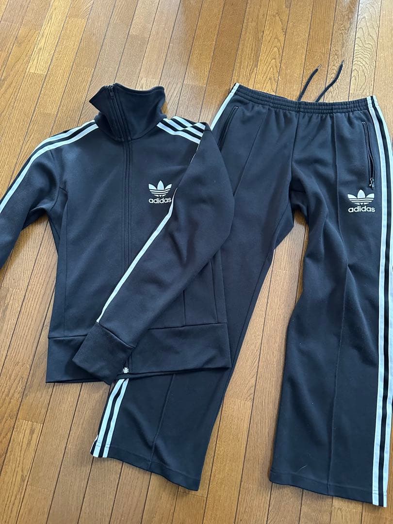 【S】アディダス トレフォイル ジャージ上下 セットアップ 非売品缶バッジ付