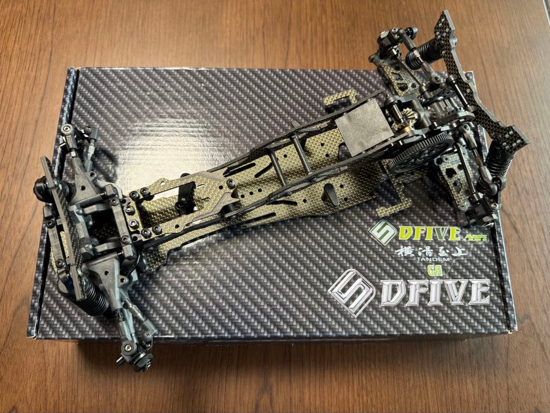 3レーシング　サクラD5MR 限定金カーボン　ReveDアルミナックル