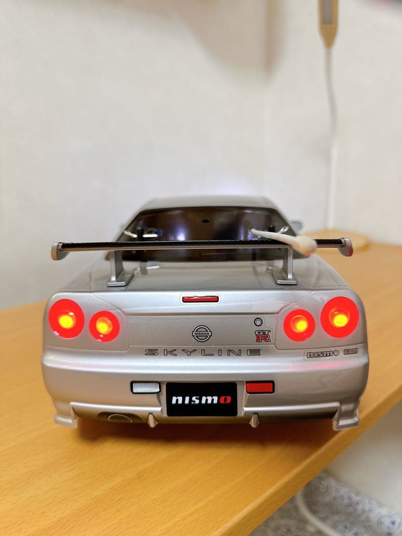 スカイラインR34 GT-R 1/10スケールラジコンカー