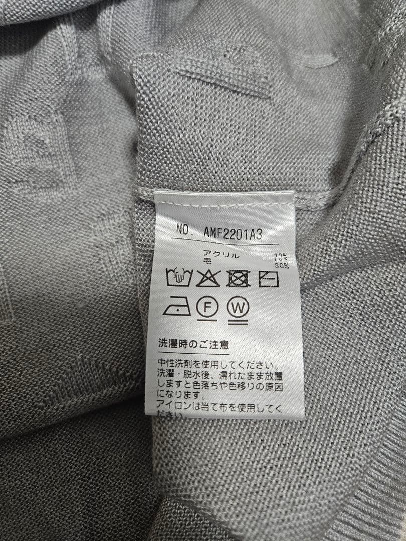 【美品】and per se グレー Vネックニットセーター メンズゴルフウェア