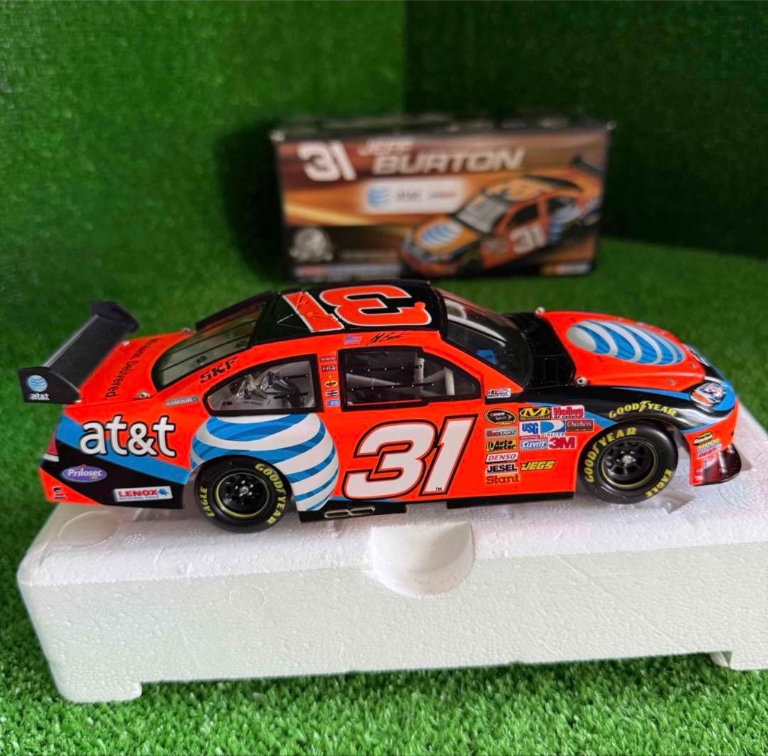B006】1/24 ジェフ・バートン♯31 AT&Tレーシングカー NASCAR