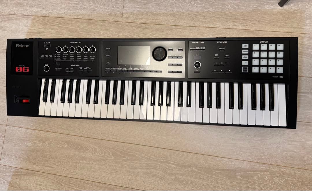 Roland FA-06 シンセサイザー