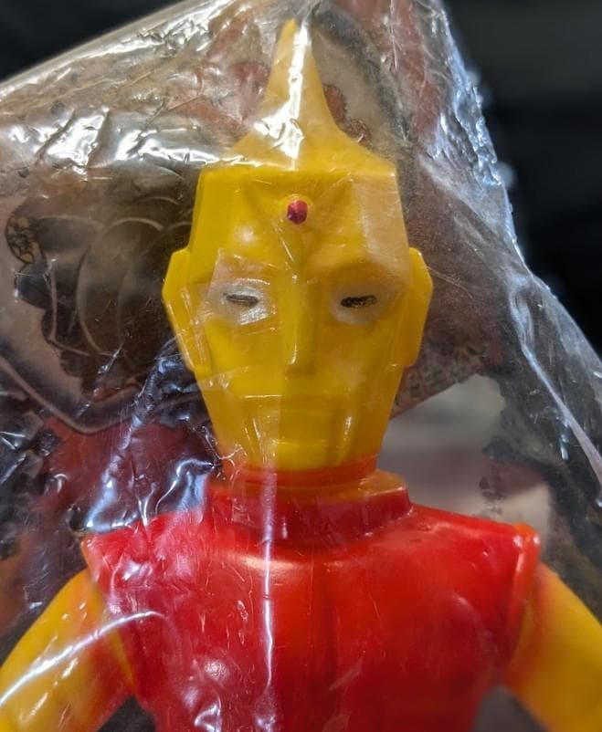 スペクトルマン未開封＆シルバーロボ（ベアモデル）ソフビフィギュア２体セット