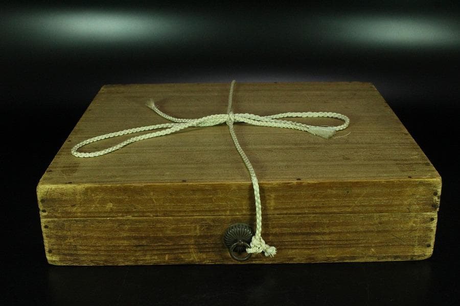 仿古 堆朱 刻 梅下女人紋 菱盆(K-LC479)