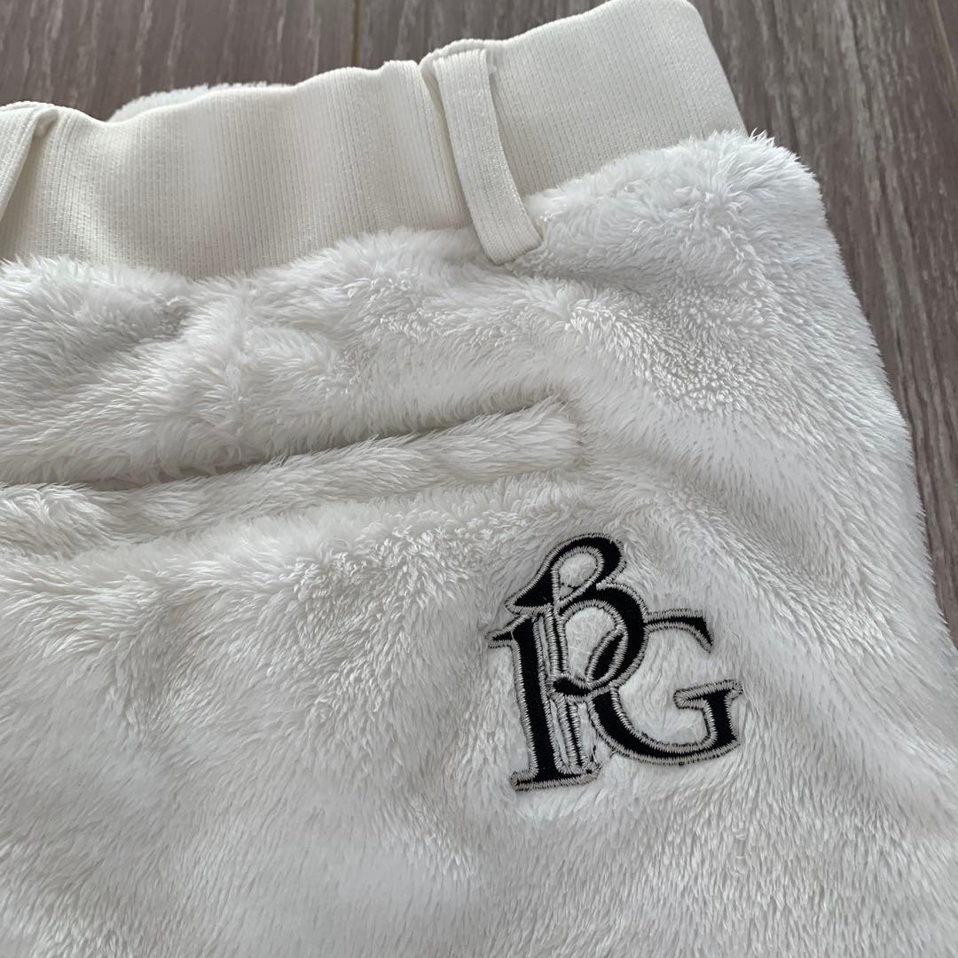 美品 ホワイトフリーススカート 1PIU1UGUALE3