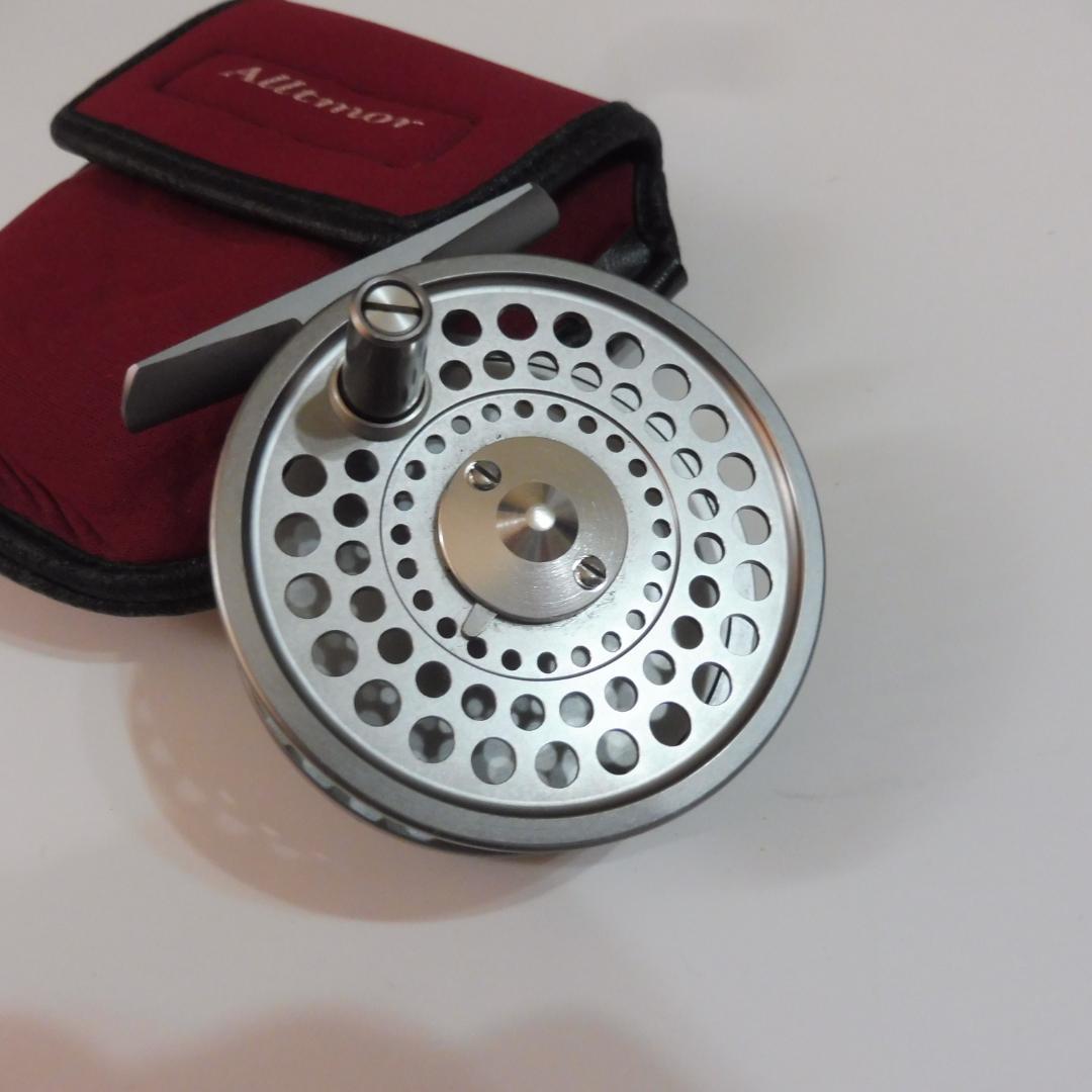 ダイワ アルトモア-s 100フライリール