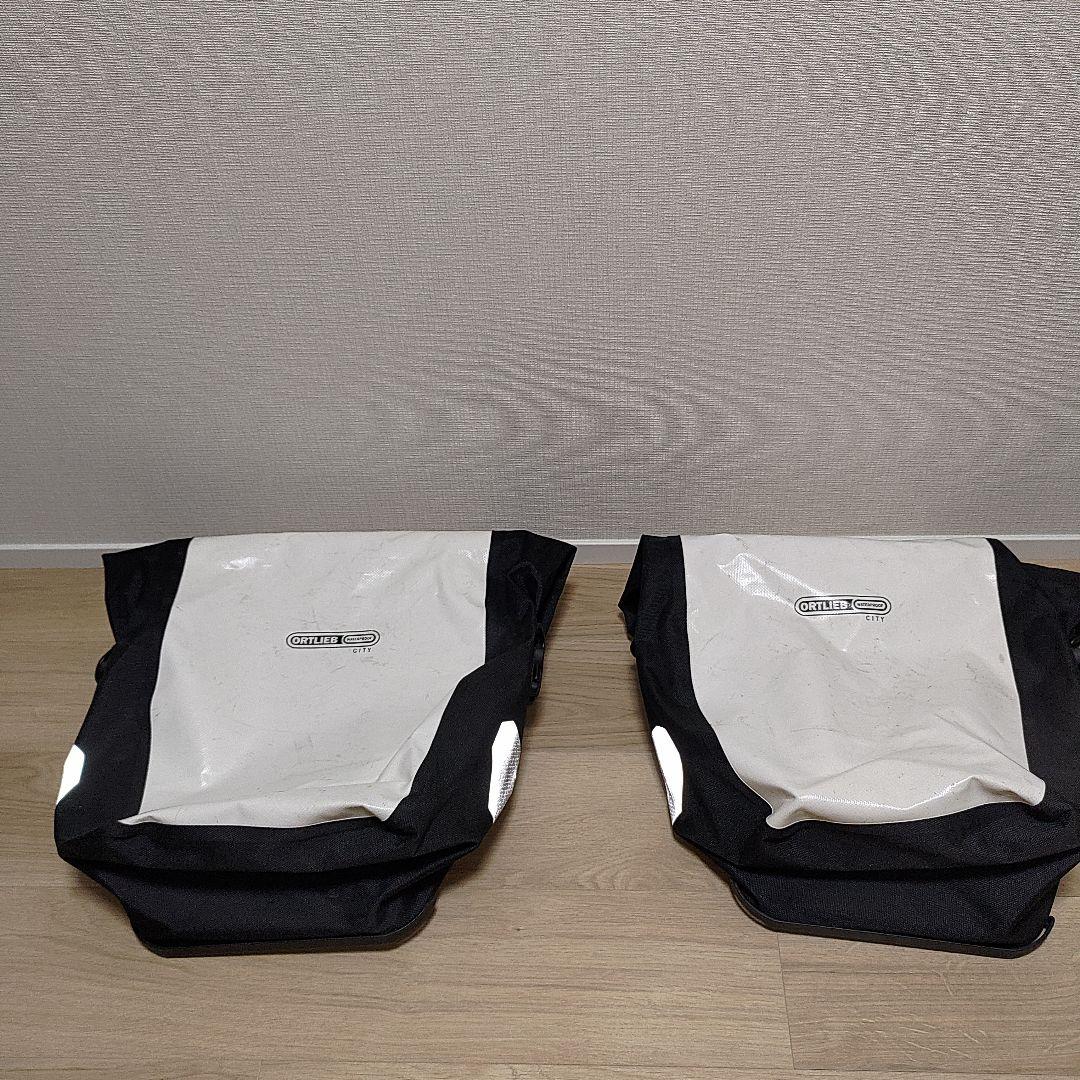 ORTLIEB CITY 防水サイドバッグ ホワイト/ブラック