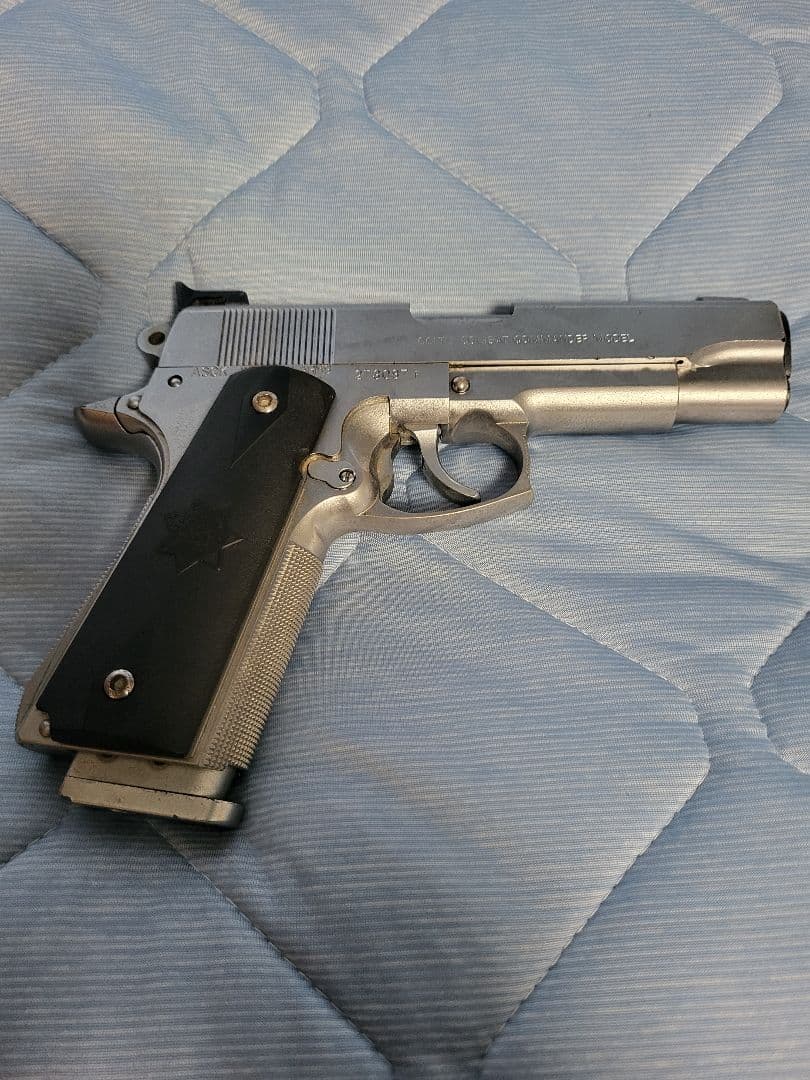 コルトコンバットコマンダー