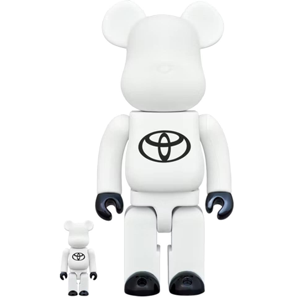 BE@RBRICK TOYOTA トヨタ　ベアブリック ホワイト