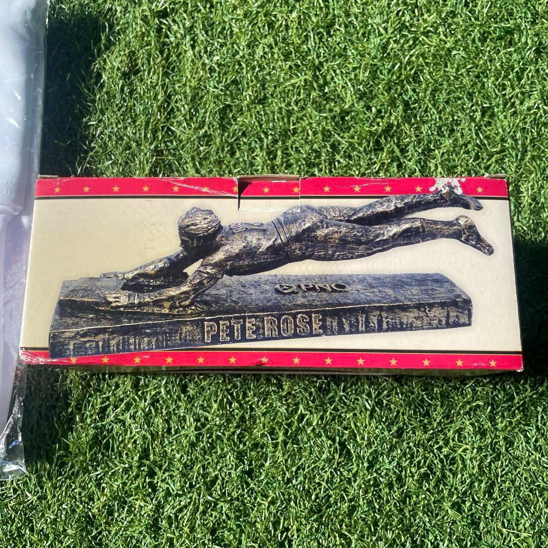 ピートローズ氏　直筆サイン　500枚限定記念ジャージと非売品ブロンズのセット