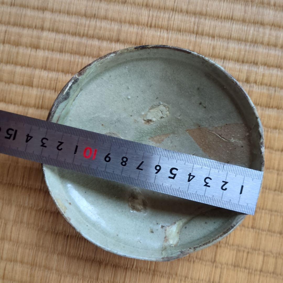 陶器製円形皿 木箱付き 古唐津茶碗　桃山時代　発掘品　骨董品　古美術　皮鯨　馬盥