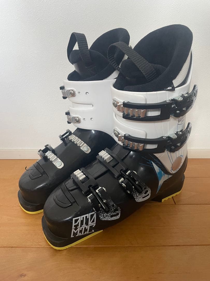 スキー用ブーツ アトミック　25.5 atomic