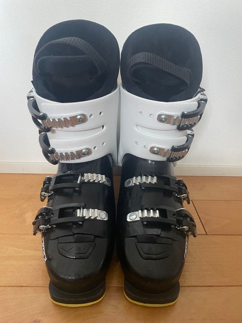 スキー用ブーツ アトミック　25.5 atomic