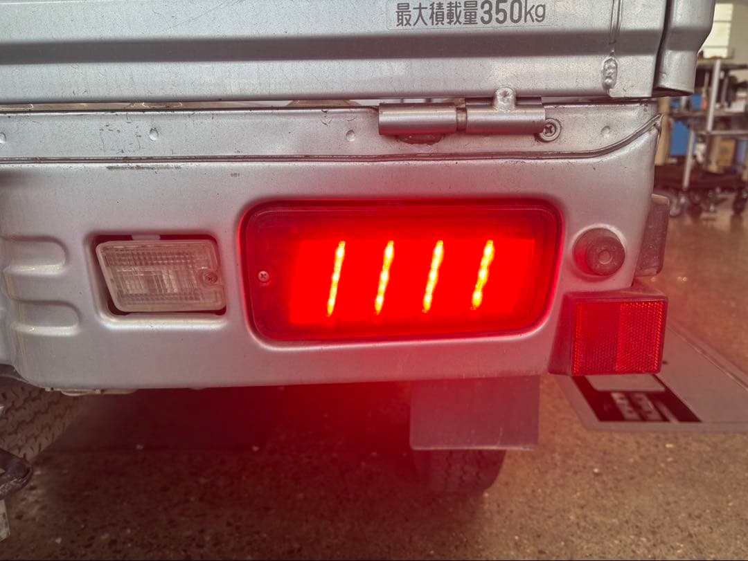 ダイハツ　ハイゼット　トラック　LEDテールレンズ　Valenti
