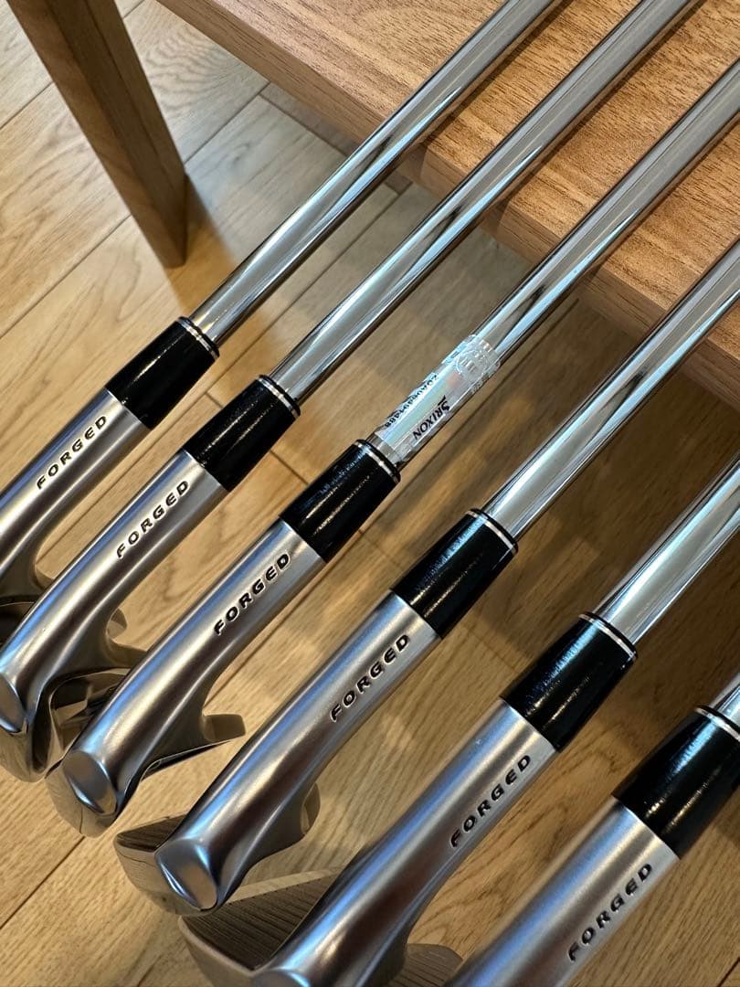 スリクソン ZX7MK2 アイアン ダイナミックゴールドS200DST シャフト