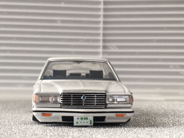 ミニカー　1/64 トミカ リミテッド　クラウン　改造