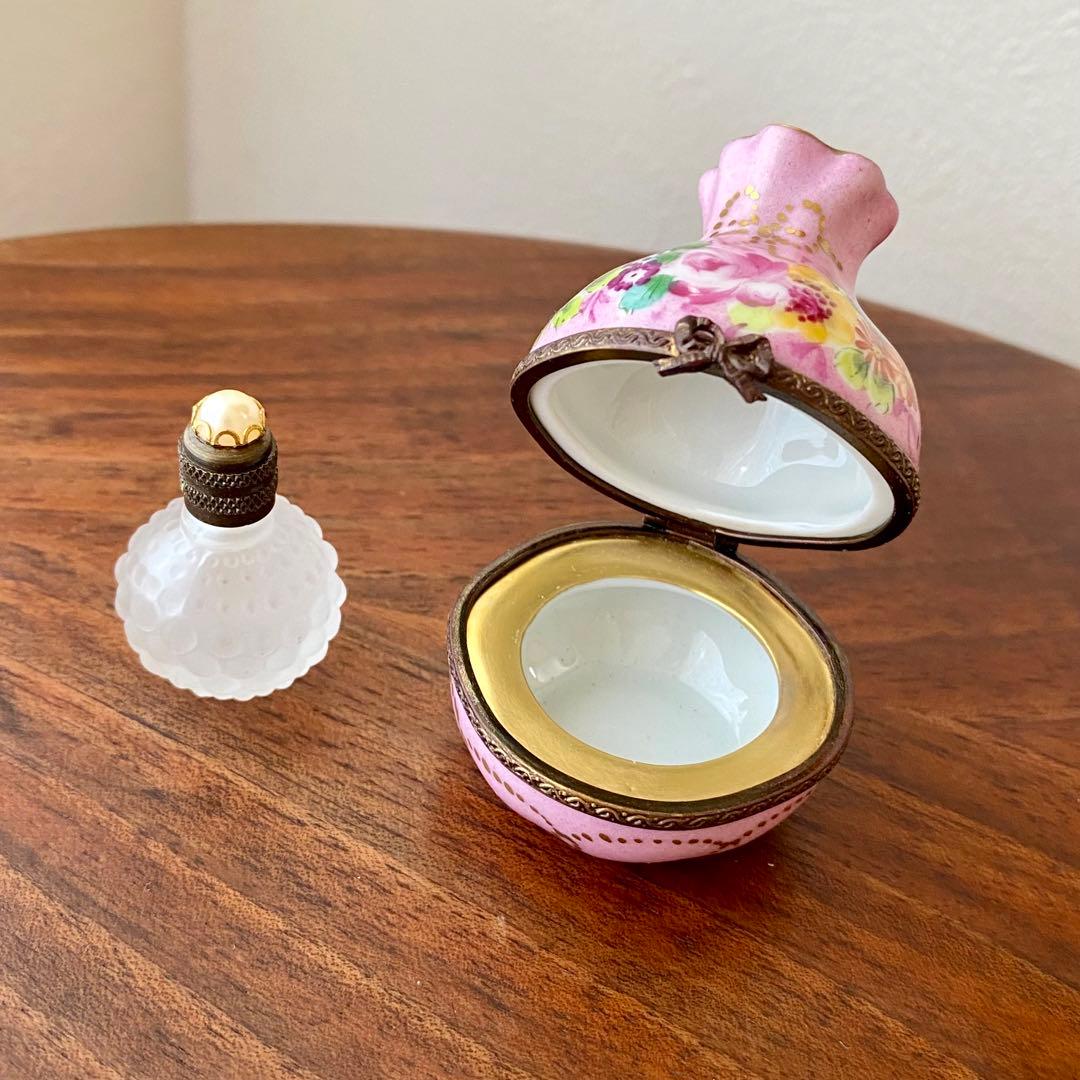 フランス製 ヴィンテージ リモージュボックス 香水瓶入り 手描き 花柄 金彩