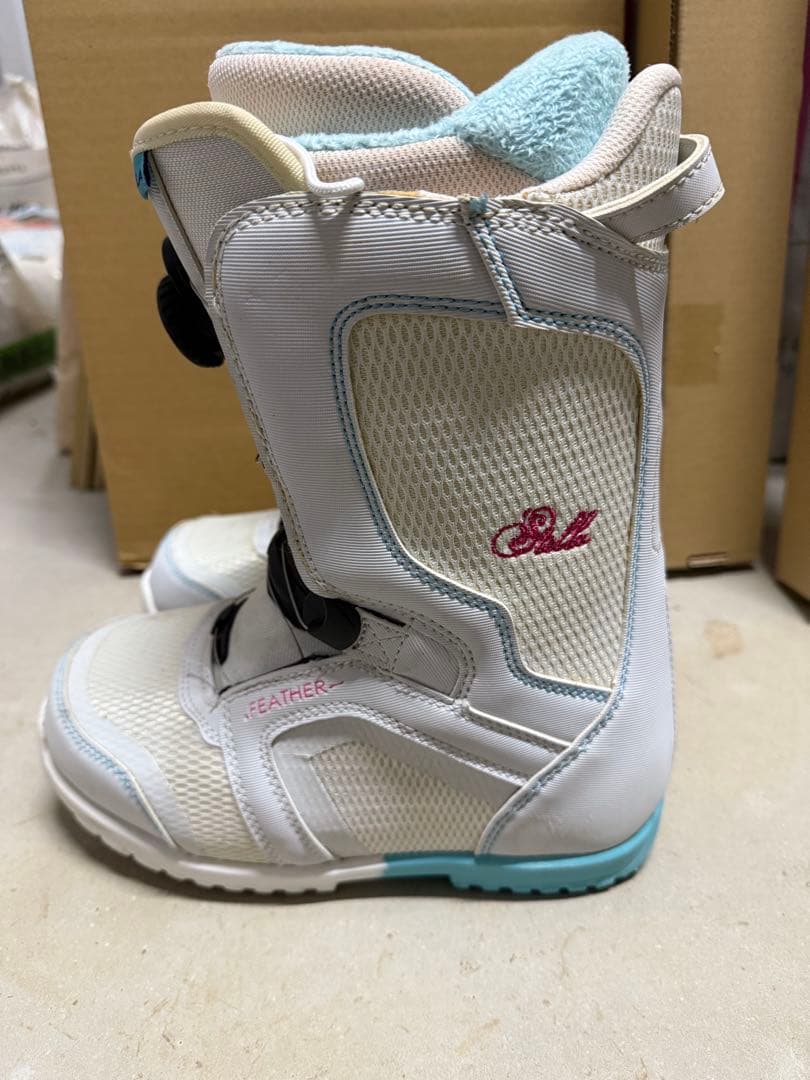 STELLA BOAブーツ　24センチ