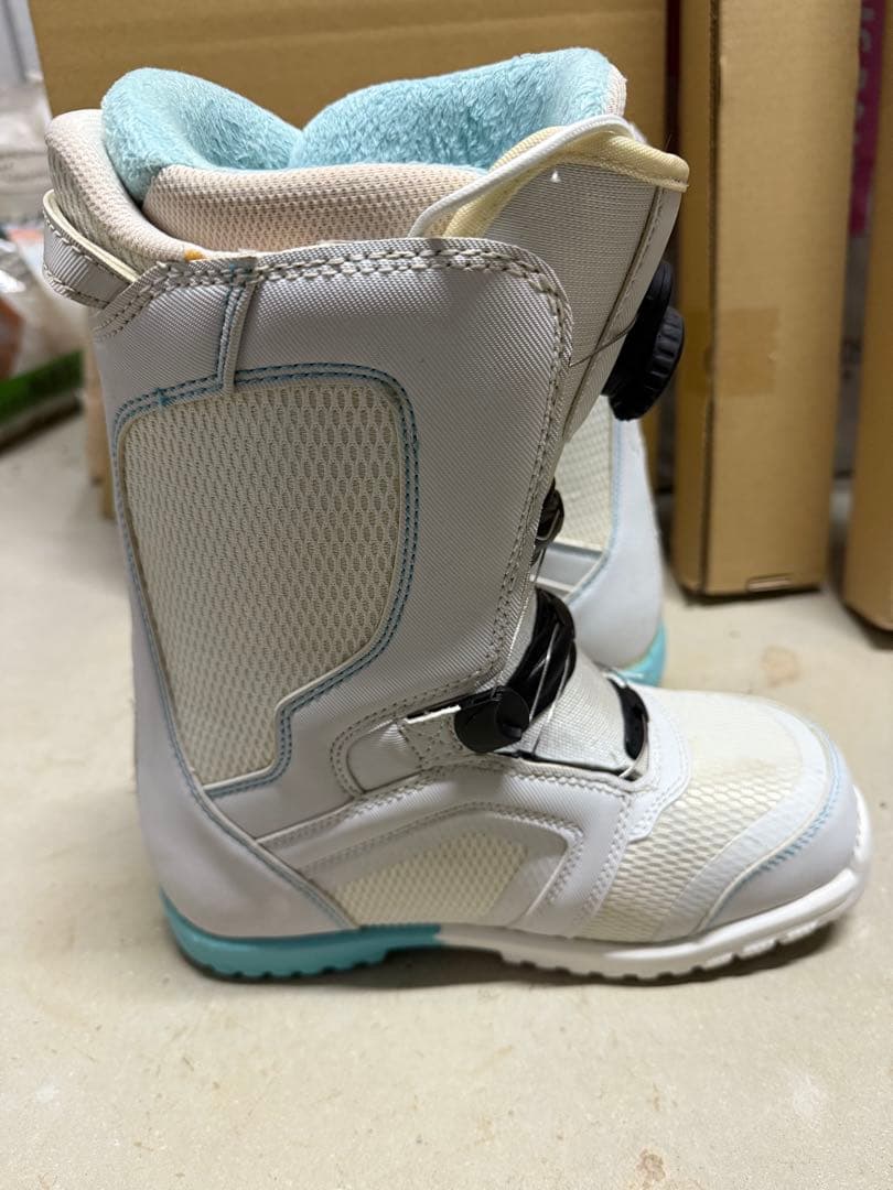 STELLA BOAブーツ　24センチ