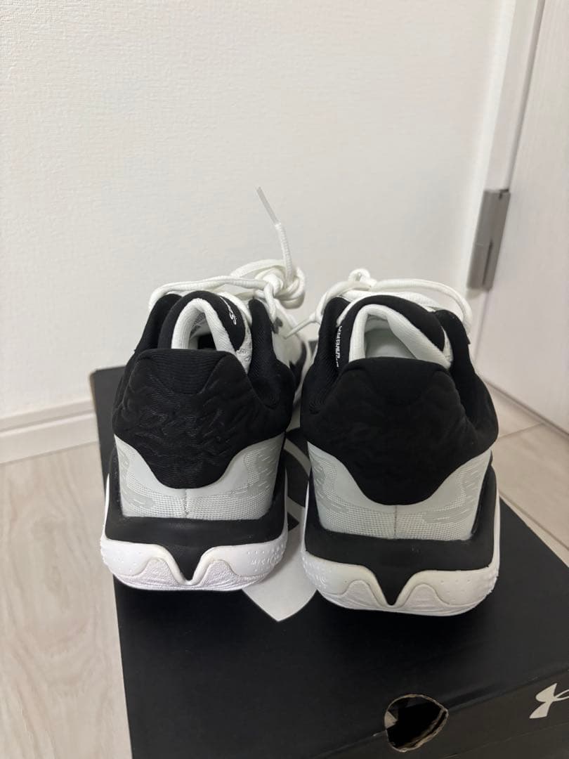 ◆◆◆今限定！！！◆◆◆ 値下げ可能！ アンダーアーマー　スポーン7