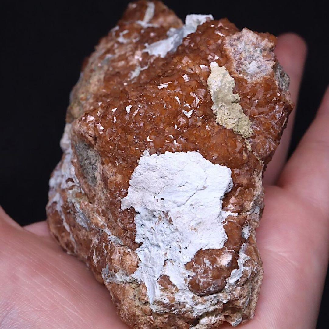 希少！アンドラダイト ガーネット トレモライト 柘榴石 380g AND128