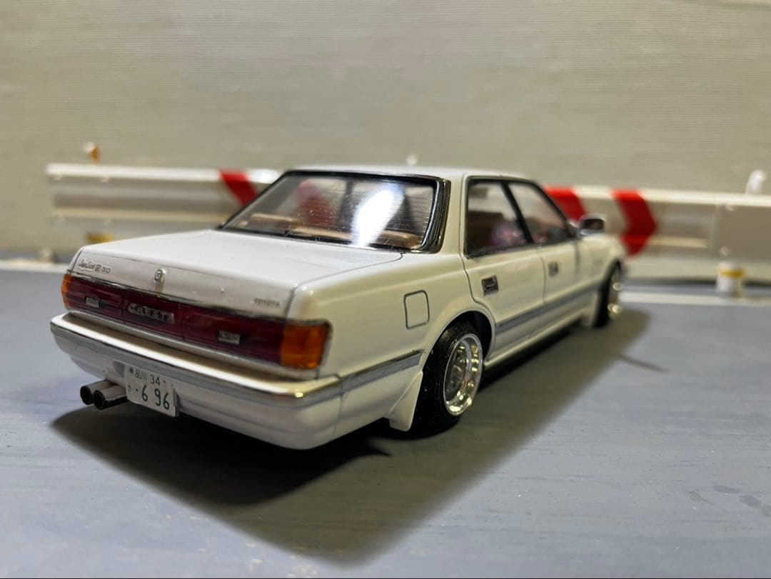 クレスタ　プラモデル　完成品