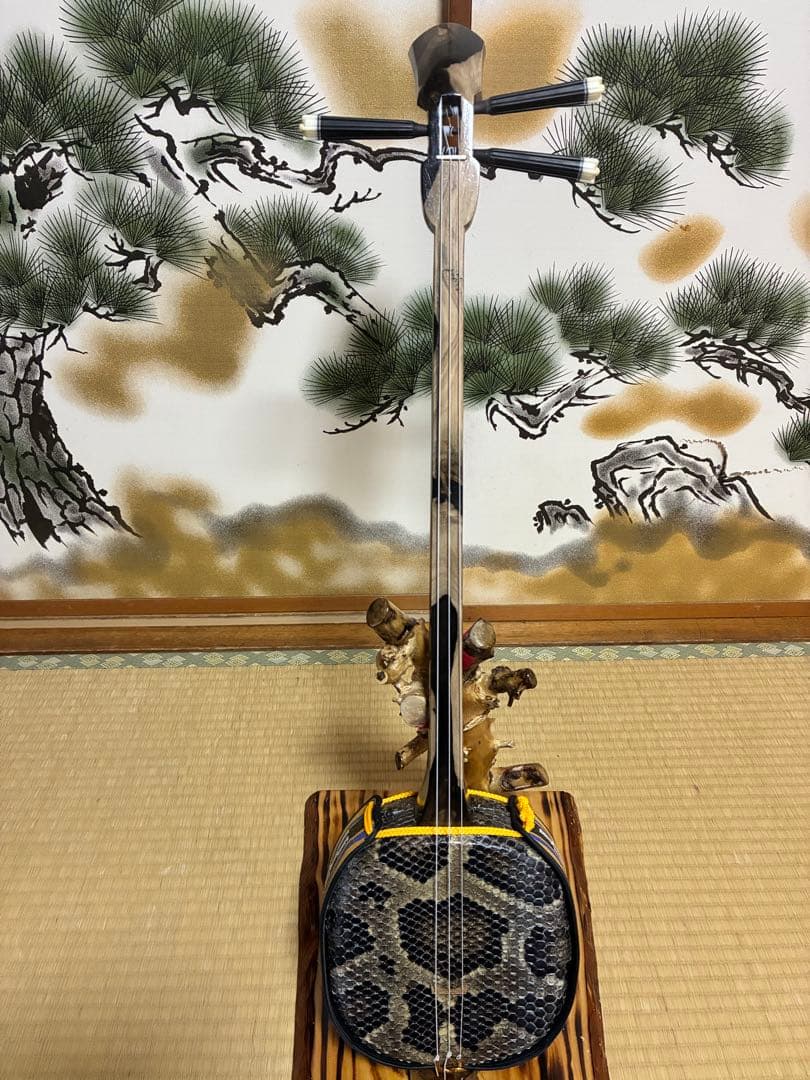 沖縄三線　伊江島クルチ(黒木) ユナー！与那城型　本皮一枚張り