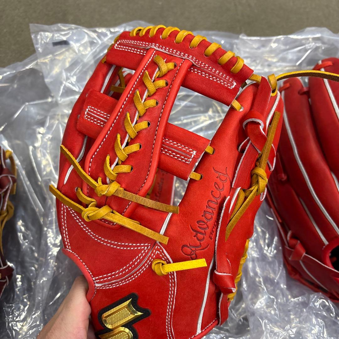 エスエスケイ硬式グラブ ２個セット