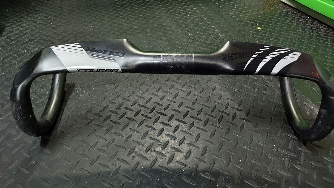 ま*お様 コントロールテック　クーガーカーボン　420