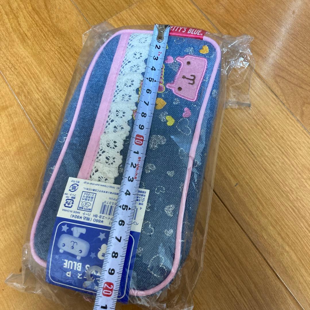 べティーズブルー　ペンケース