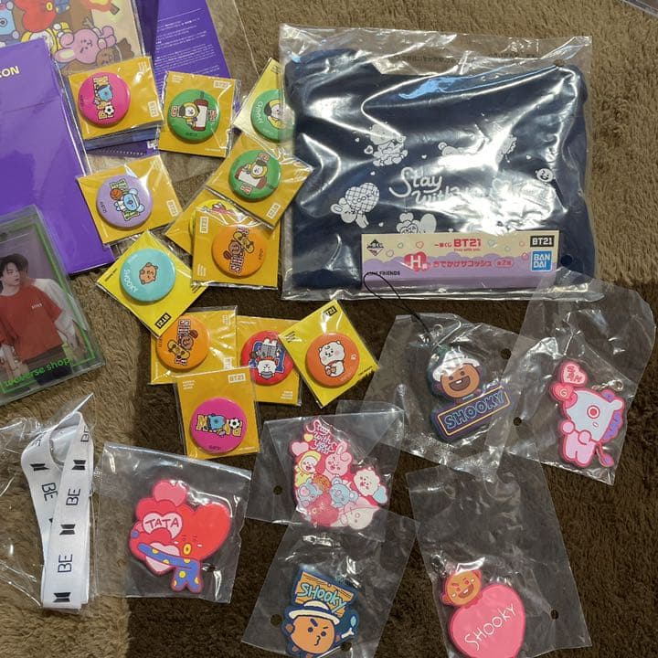 bts  bt21 tinytan グッズ　バンバンコン　シーグリ　ポスター