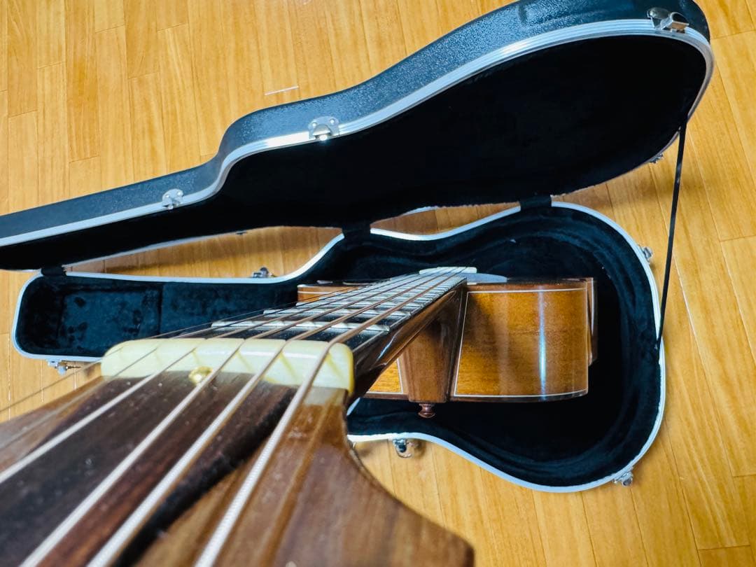手工アコースティックギターTupli Vesse マホガニー ハードケース付