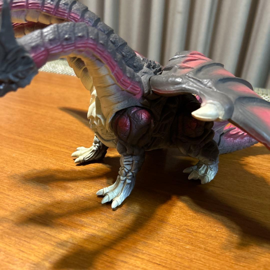 フィギュア デスギドラ　ゴジラシリーズ　全長約30cm