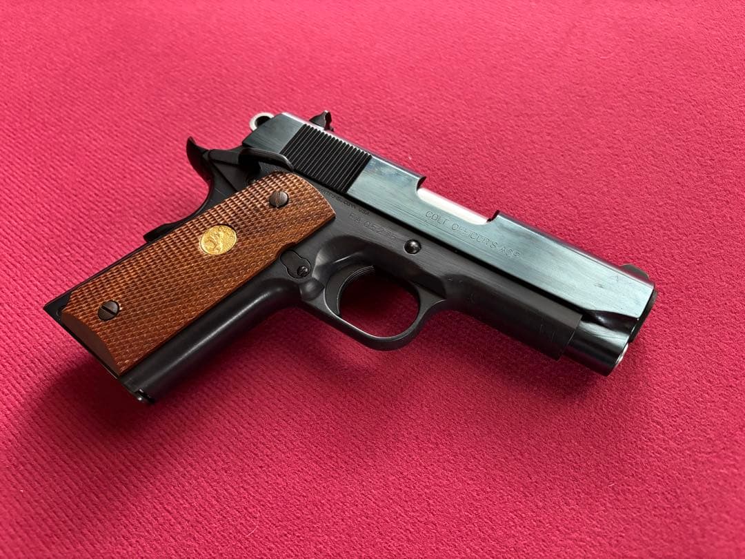 WA オフィサーズ45ACP 木製グリップ