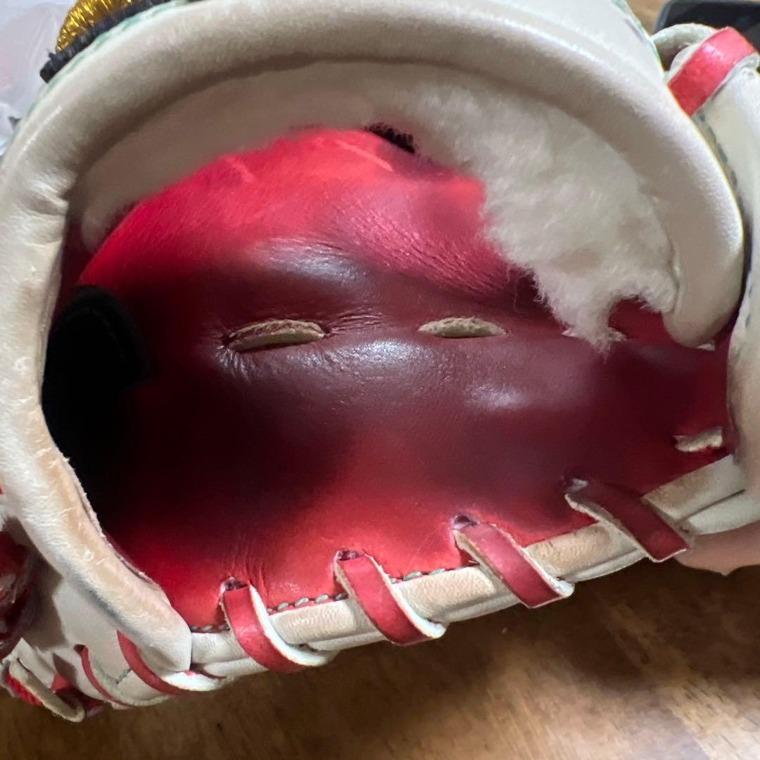 ミズノプロ軟式用坂本モデル左利き内野手用グローブ