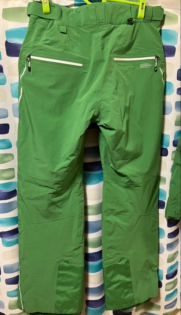 【貴重な綿入】Peak Performance スキーウェア 緑色