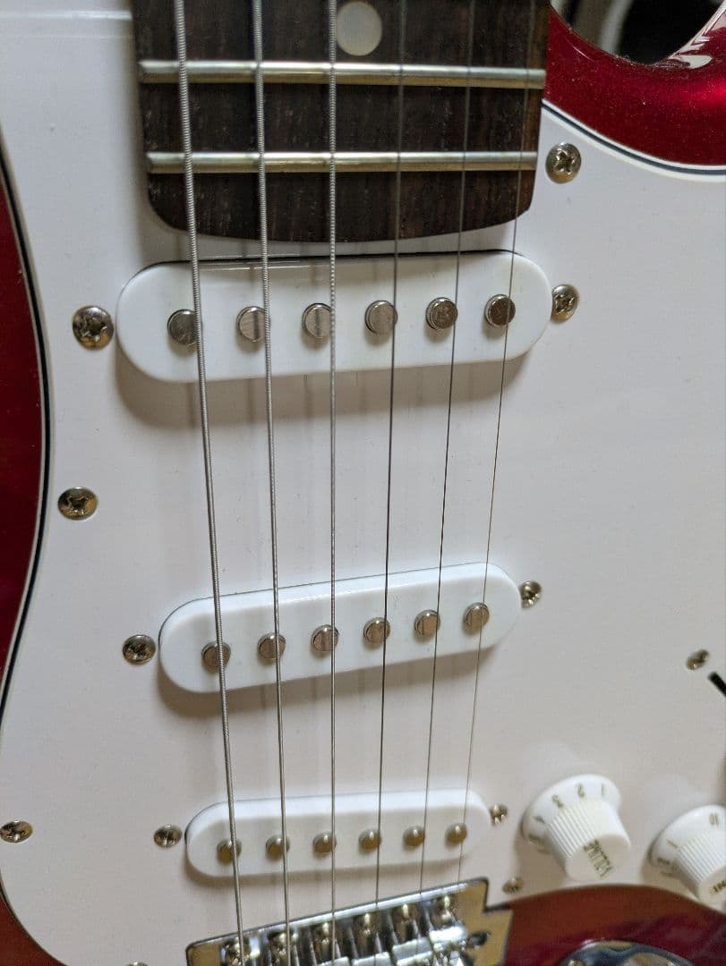 Legend エレキギター レッド　ちいかわピック