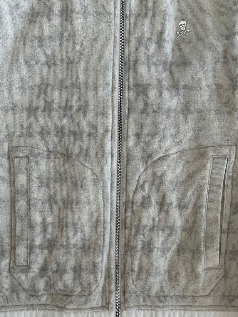 マーク&ロナ 胸スカル/袖MLウォームストレッチジップアウター　オフホワイト