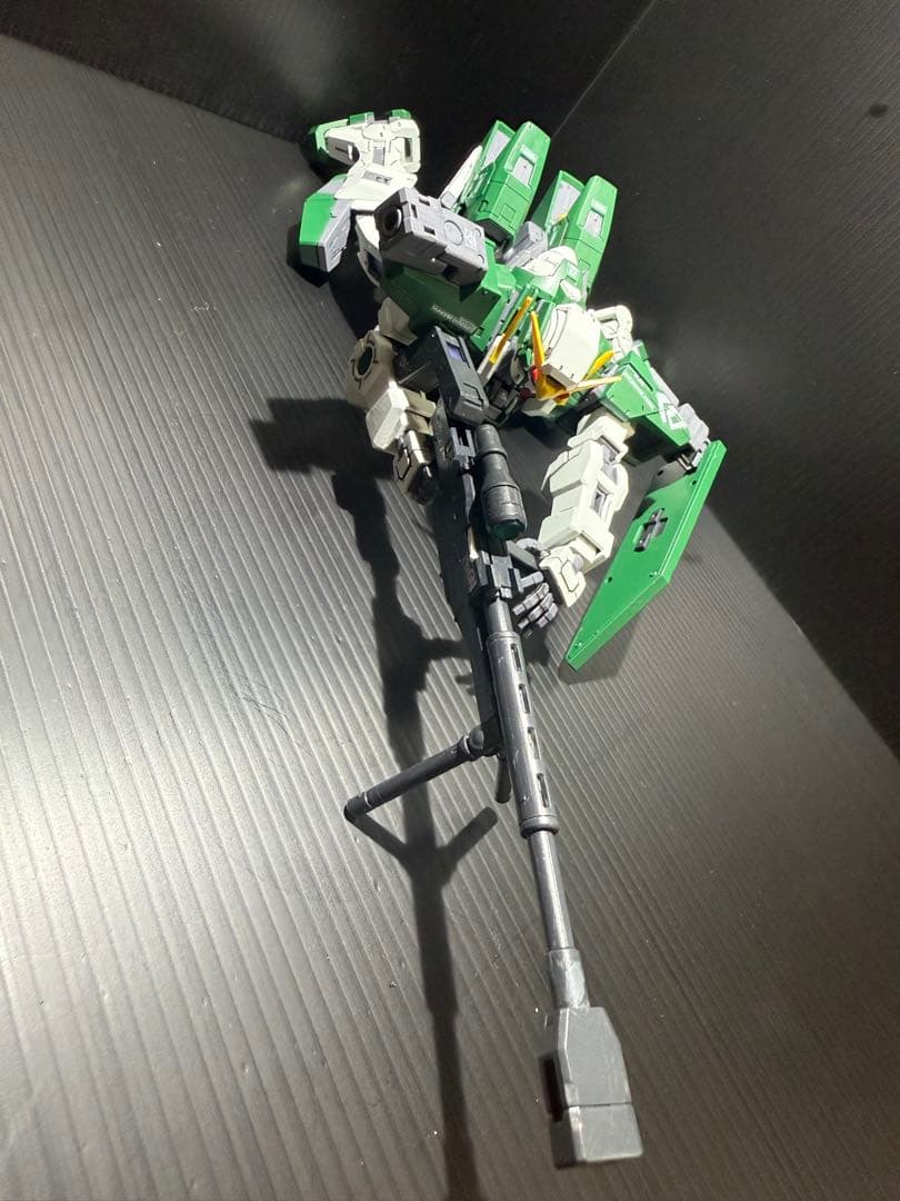 MG ガンダムデュナメス　塗装完成品