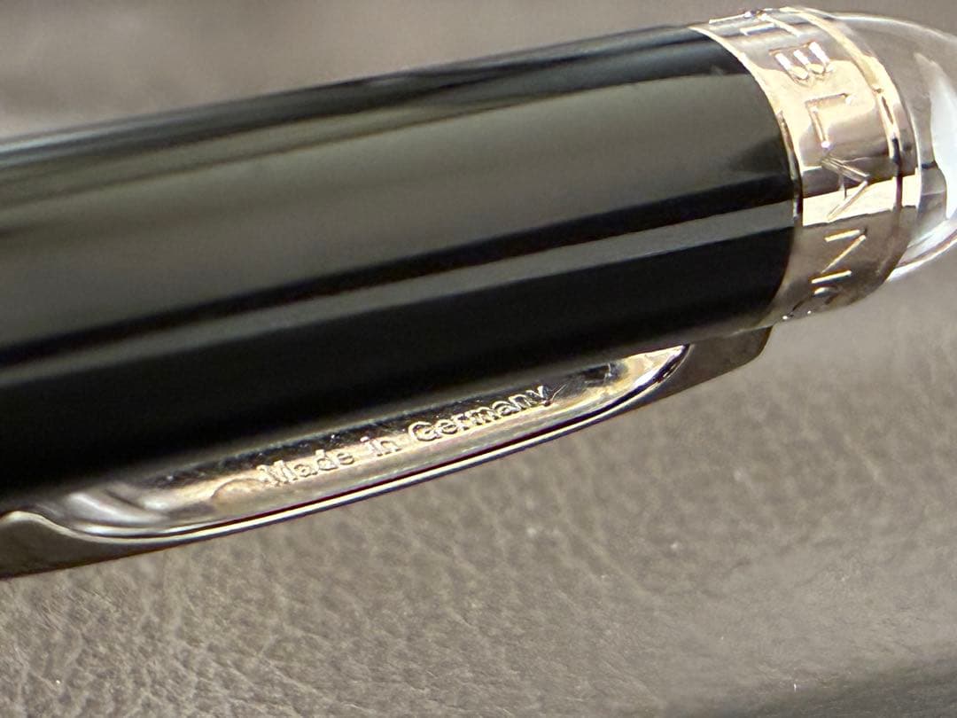 ◾️モンブラン◾️スターウォーカーボールペン◾️ミッドナイトブラック◾️筆記良好◾️化粧箱