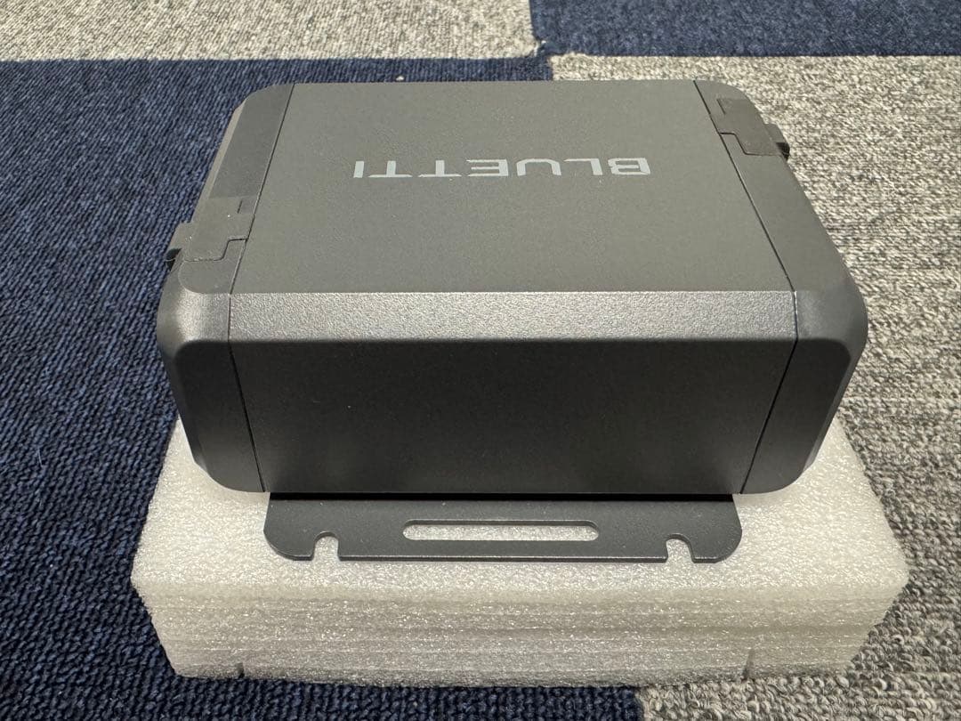ポータブル電源　走行充電　BLUETTI Charger 1 最終価格です。