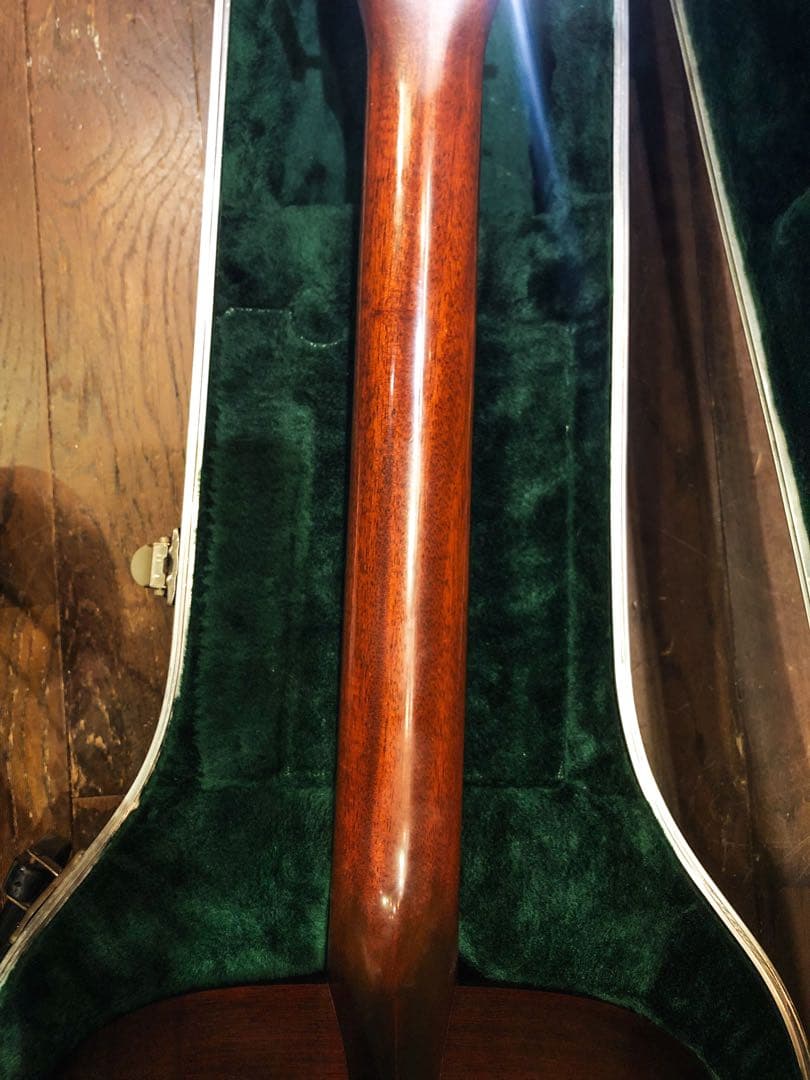 Martin D-18 2000年製