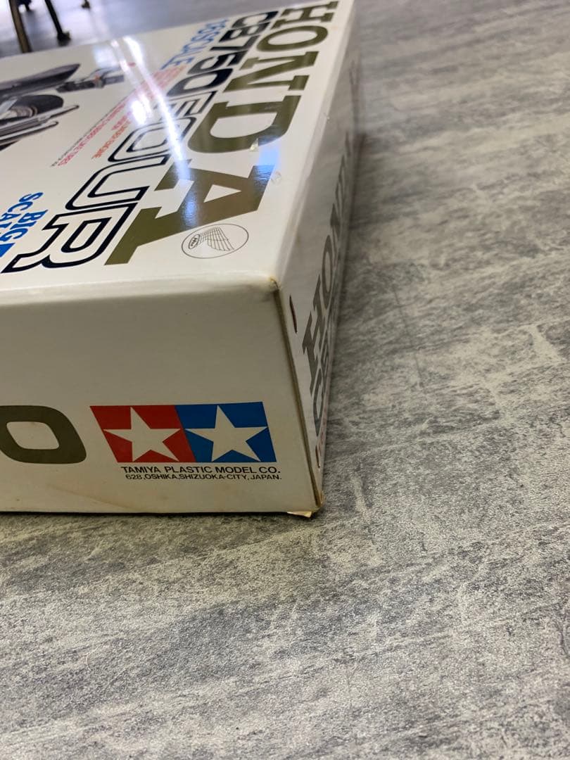 タミヤ　1/6ホンダ　ドリーム　CB750 FOUR 未組立