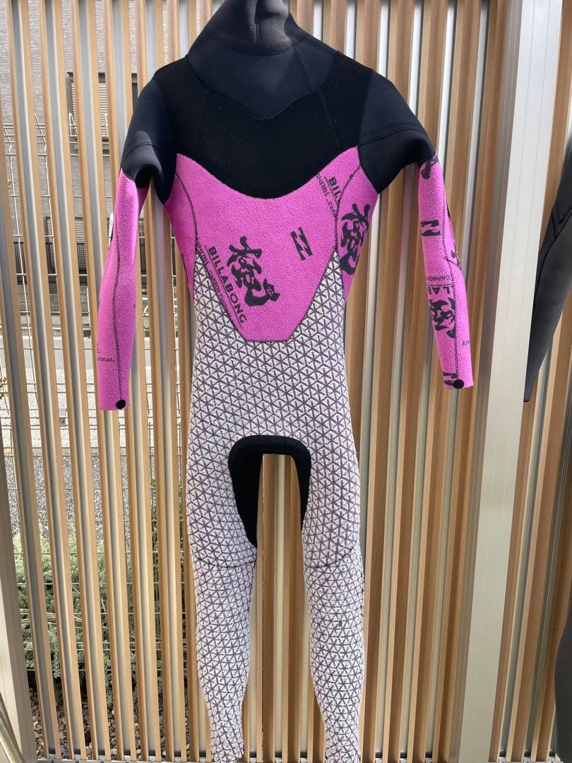 最終値下　BILLA BONG セミドライ　Lサイズ