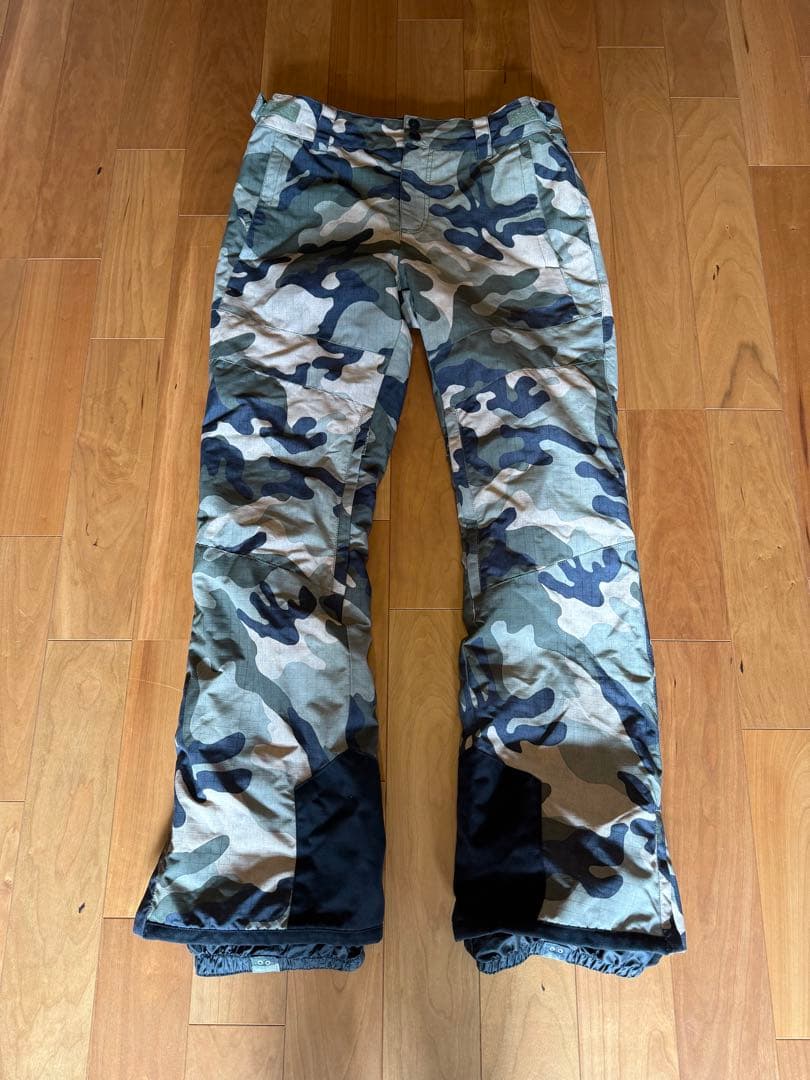 BILLABONG パンツ　迷彩 スノーボードウェア