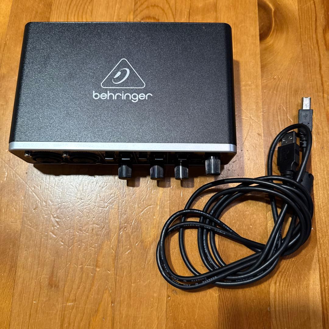 Behringer UMC202HD オーディオインターフェイス