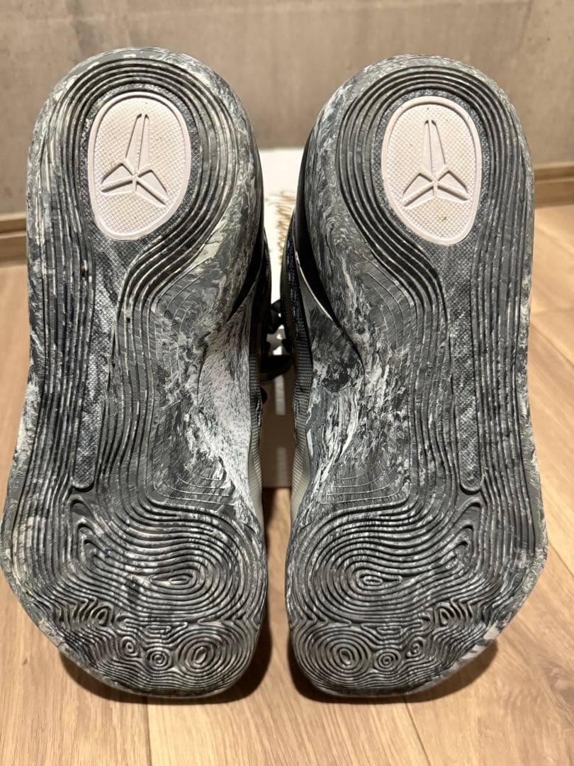 シューズ(男性用) KOBE 9 elite low protro EM mambacita