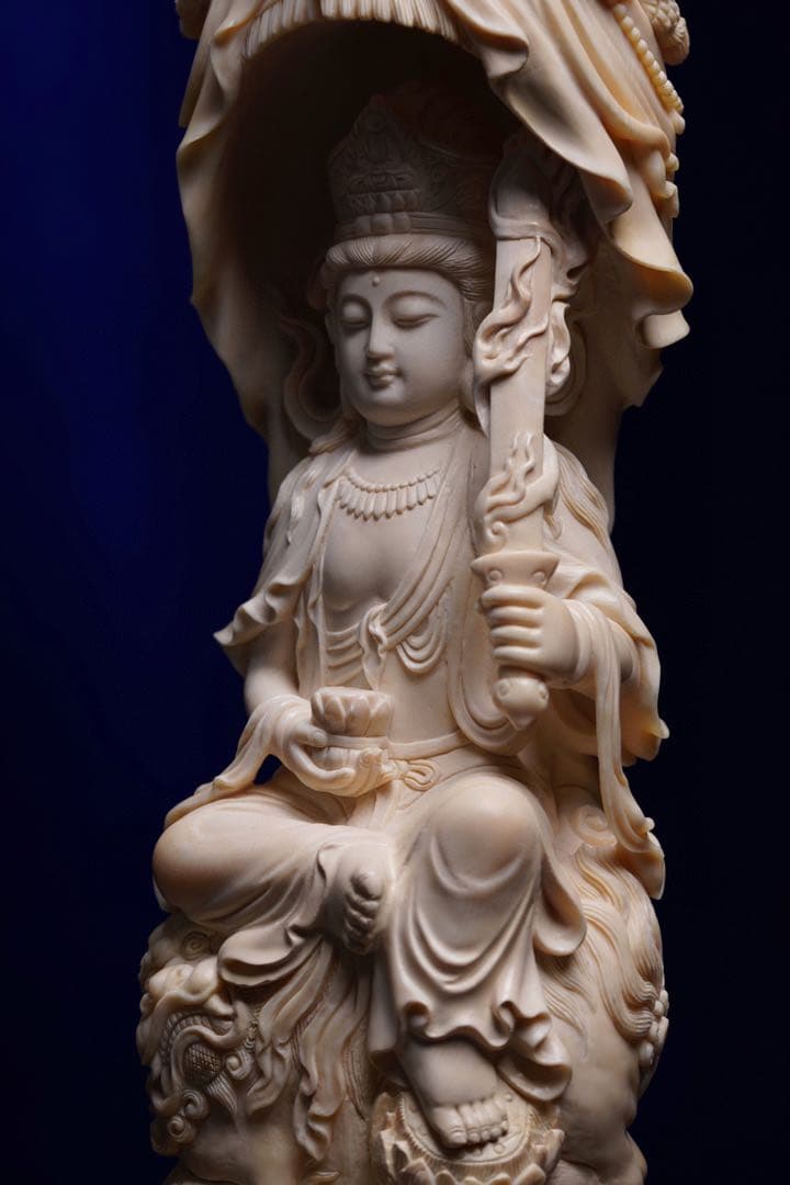天然マンモス牙精巧な手作り彫刻文殊菩薩 置物